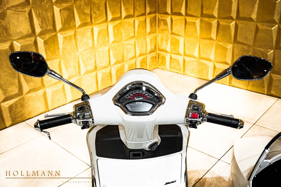 Vehicle view 13