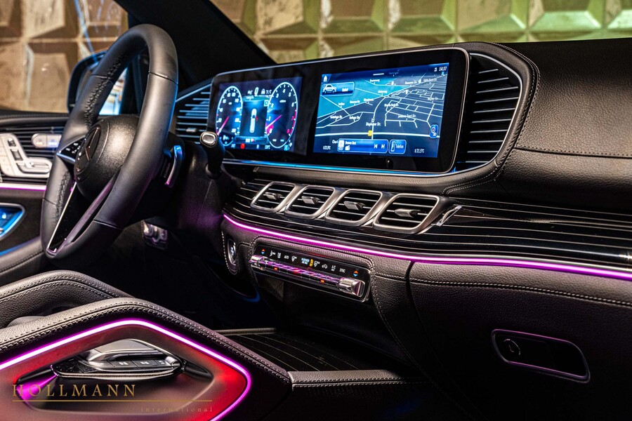 Vehicle view 18