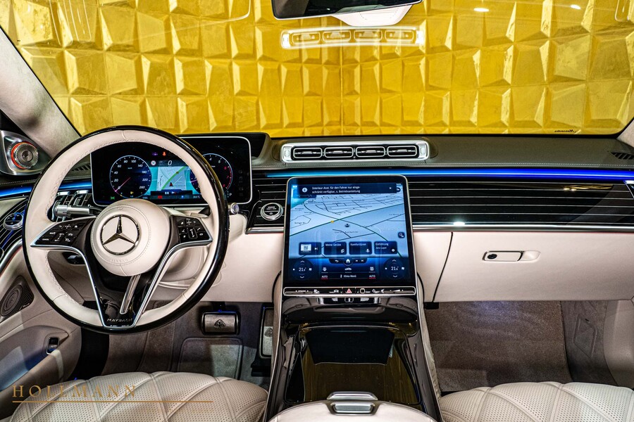 Vehicle view 18