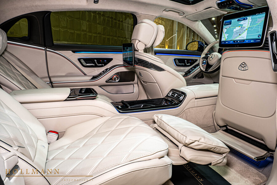 Vehicle view 23