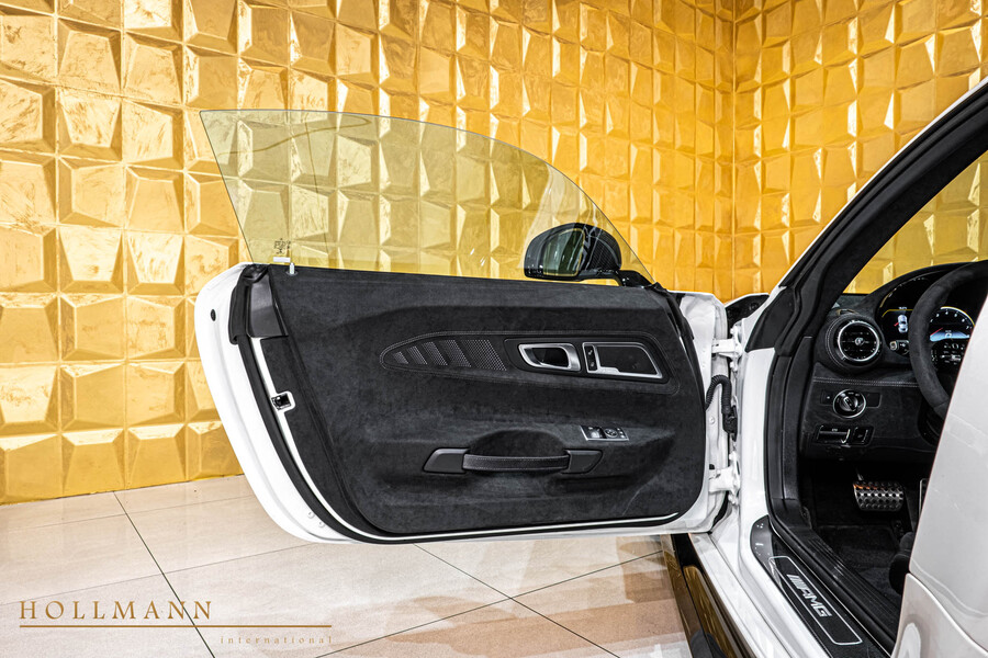 Vehicle view 14
