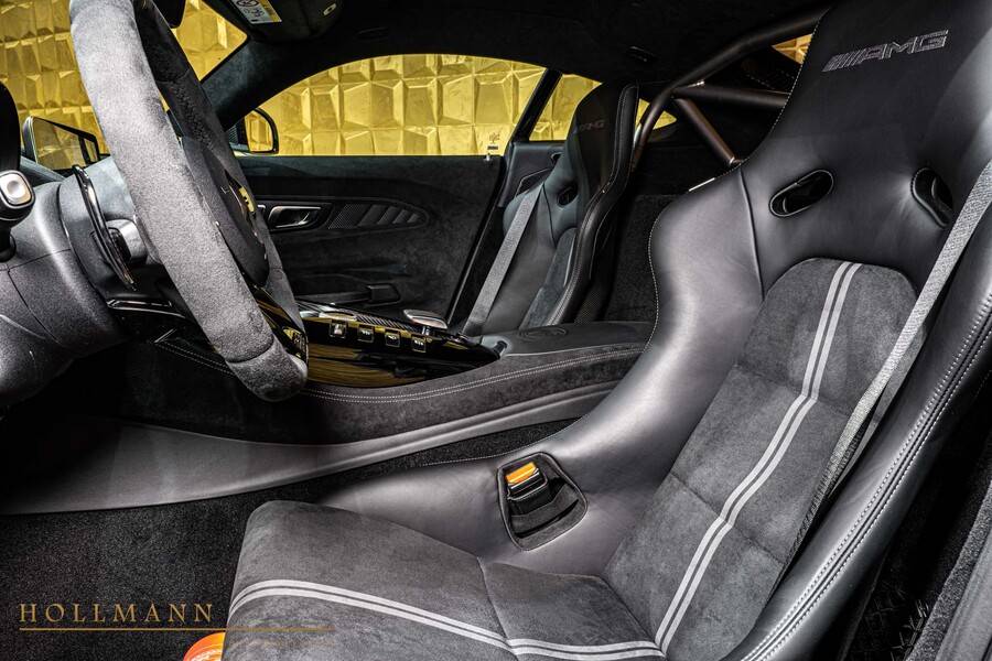 Vehicle view 17