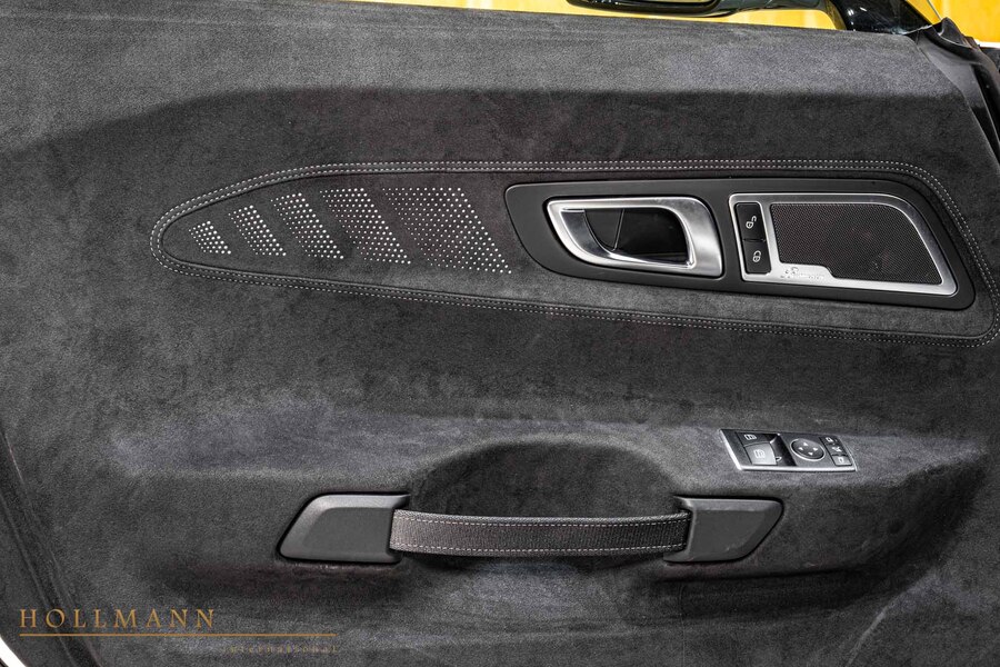 Vehicle view 23