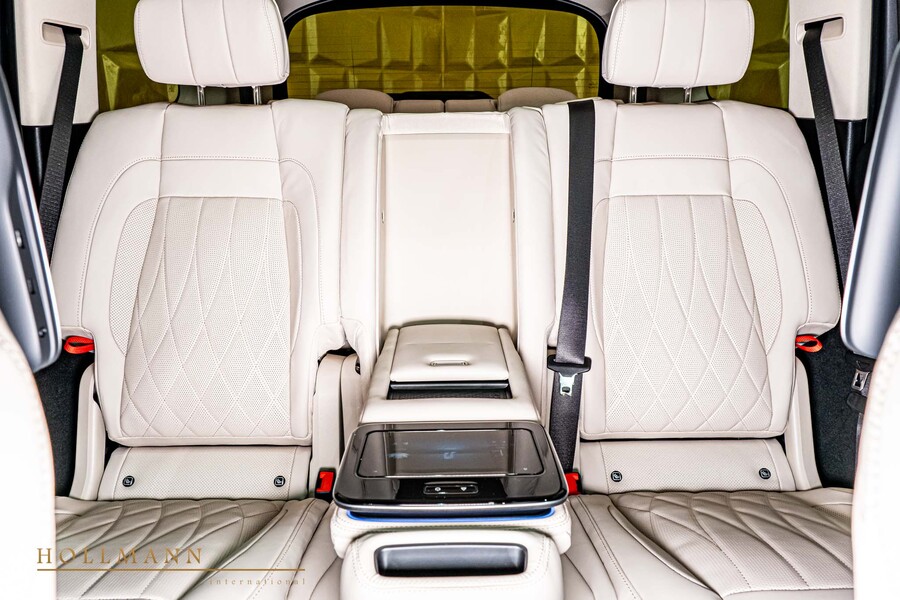 Vehicle view 17