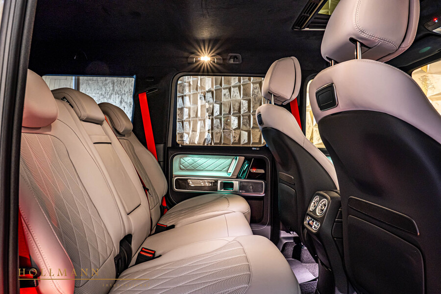 Vehicle view 25