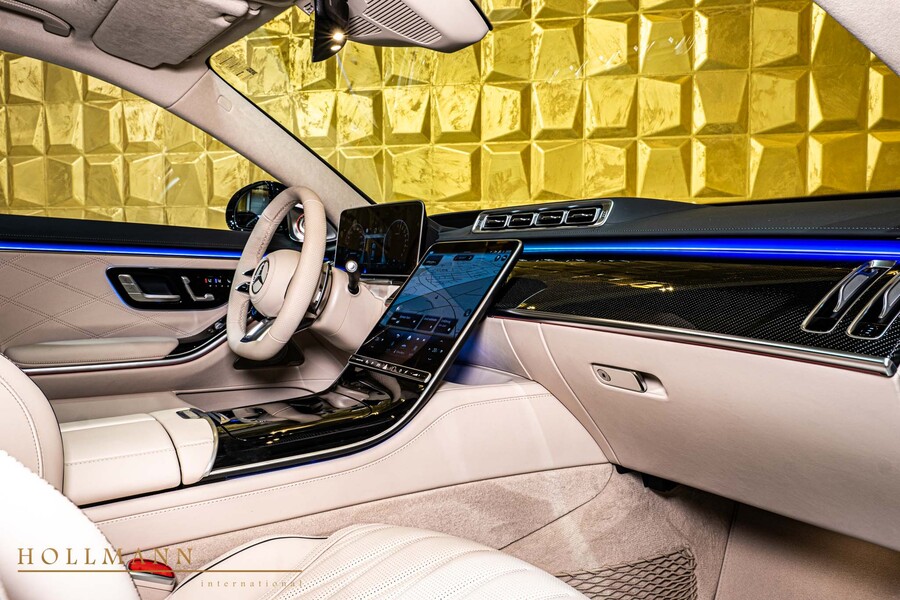 Vehicle view 18