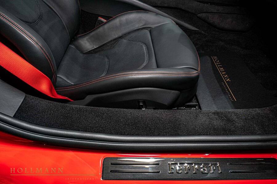 Vehicle view 25