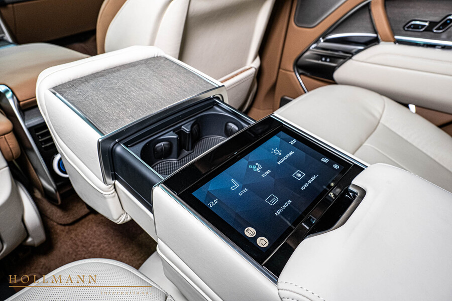 Vehicle view 27
