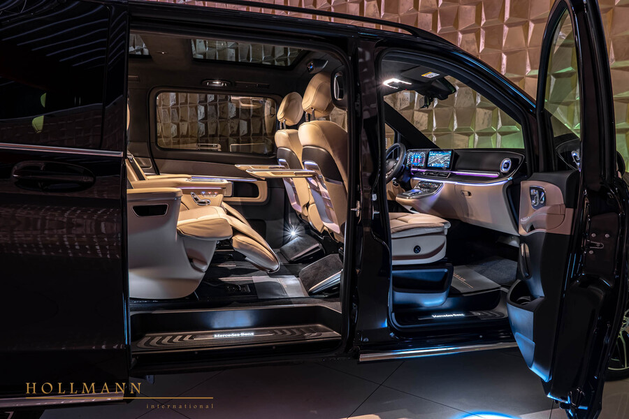 Vehicle view 15