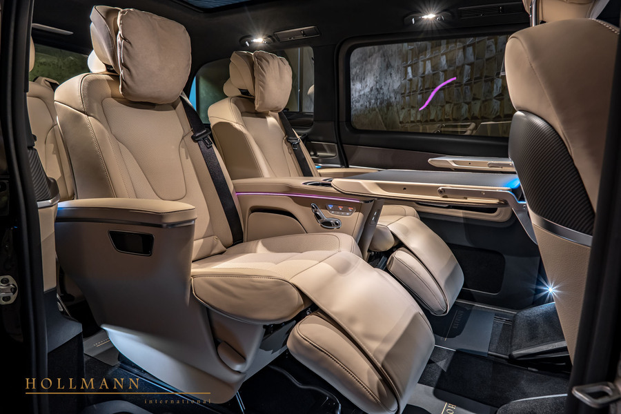 Vehicle view 17