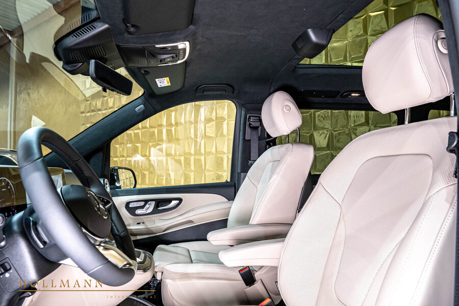 Vehicle view 23