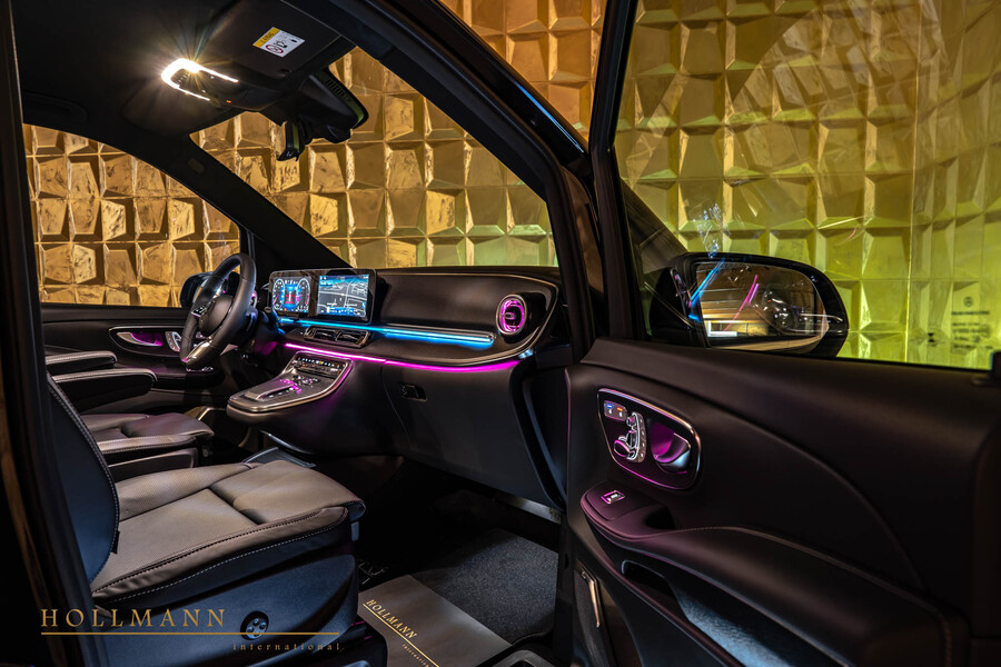 Vehicle view 14