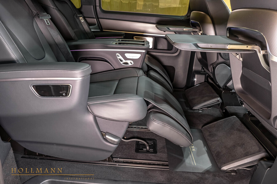 Vehicle view 25