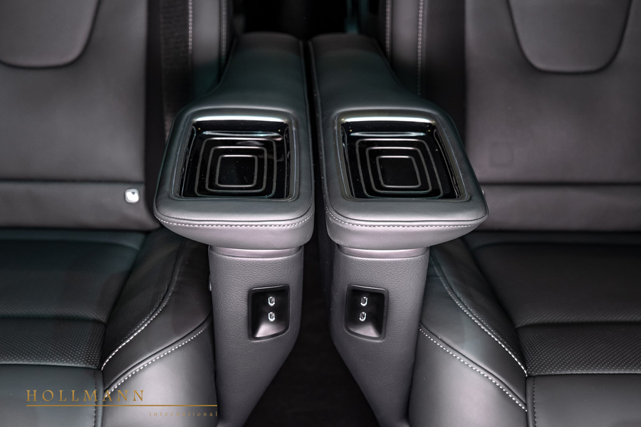 Vehicle view 27