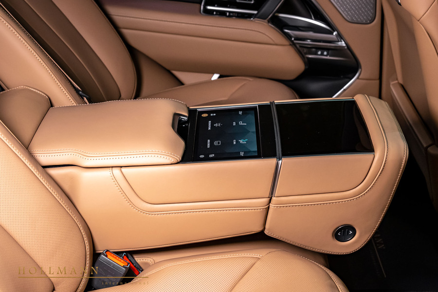 Vehicle view 16