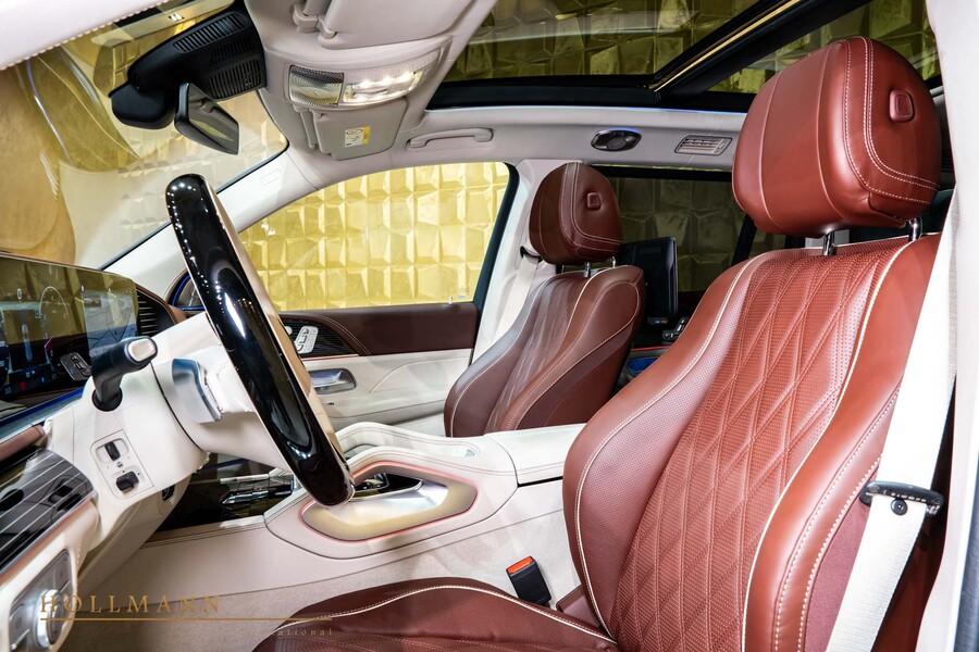 Vehicle view 18