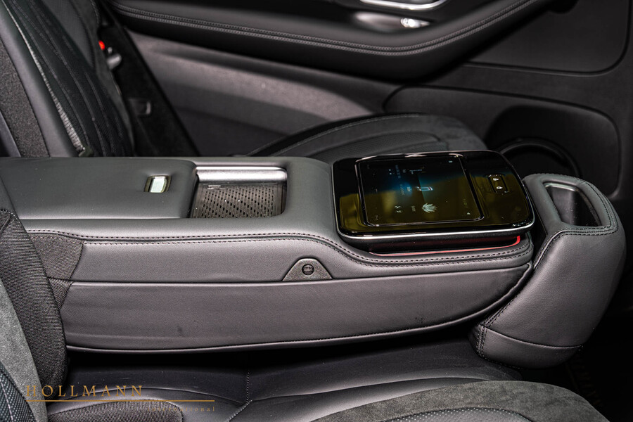 Vehicle view 24