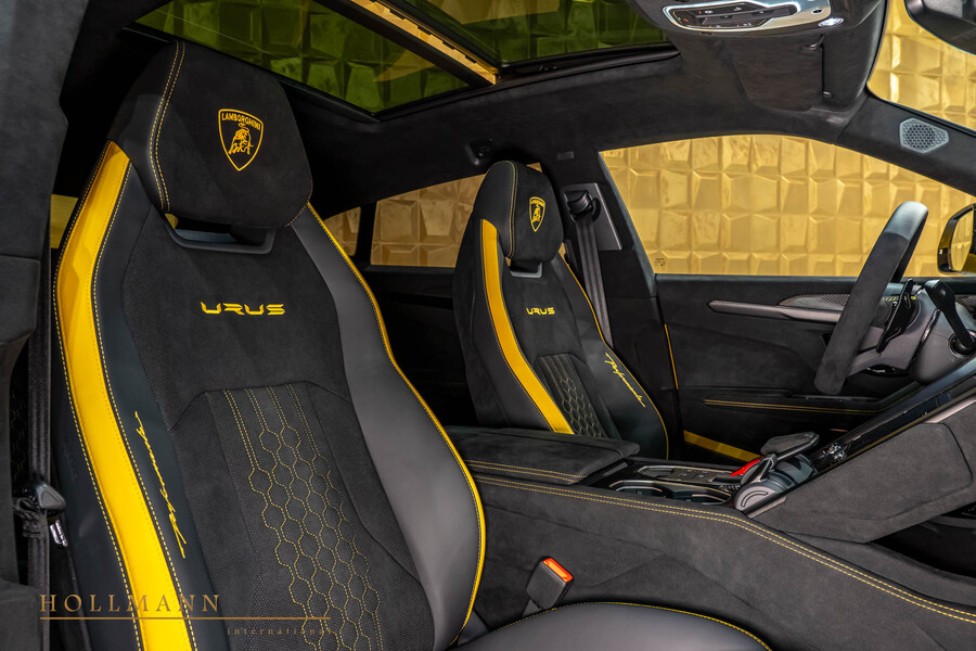 Vehicle view 16