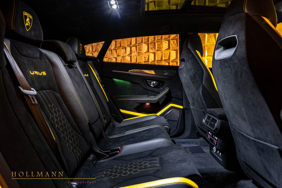 Vehicle view 23