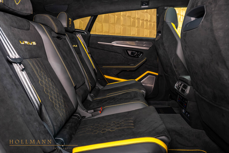Vehicle view 27