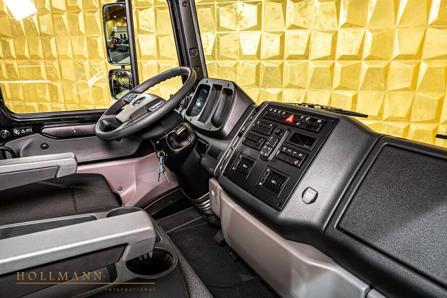 Vehicle view 24