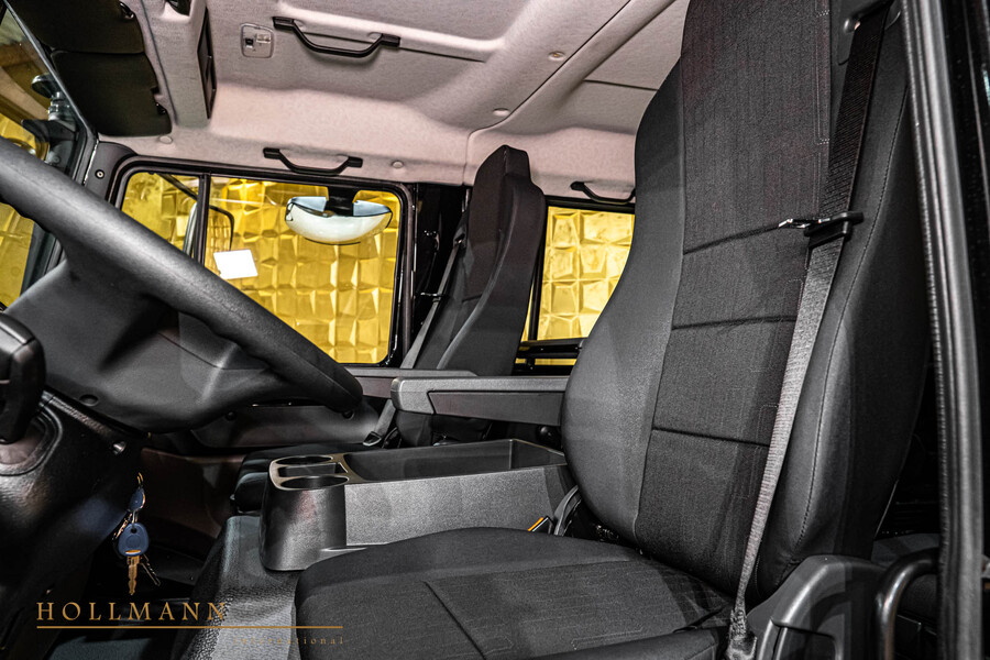 Vehicle view 26