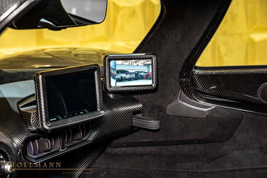 Vehicle view 23