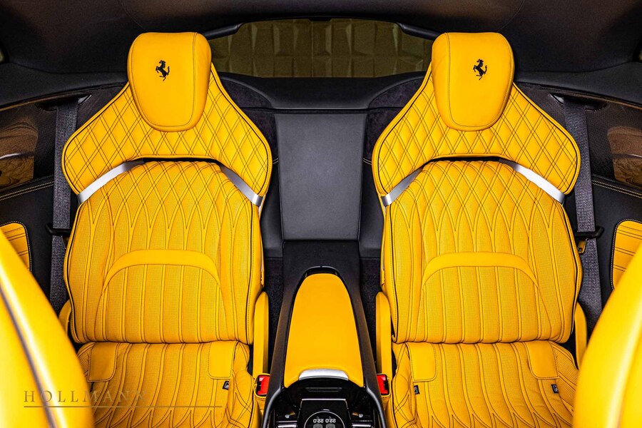 Vehicle view 25