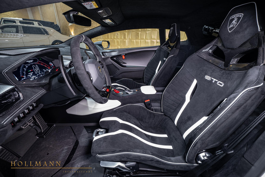 Vehicle view 28