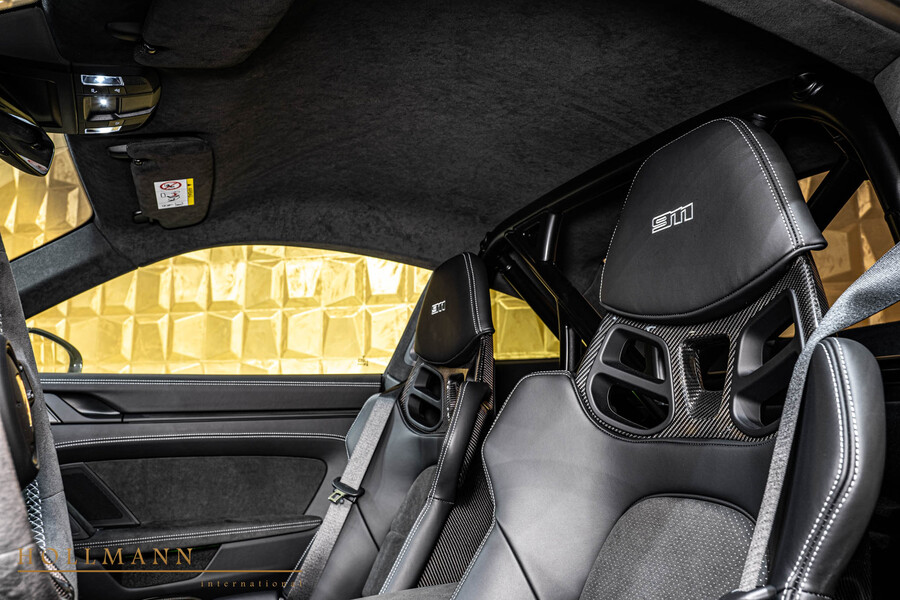 Vehicle view 16