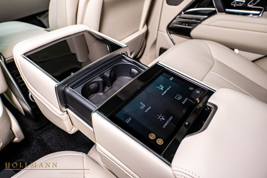 Vehicle view 23