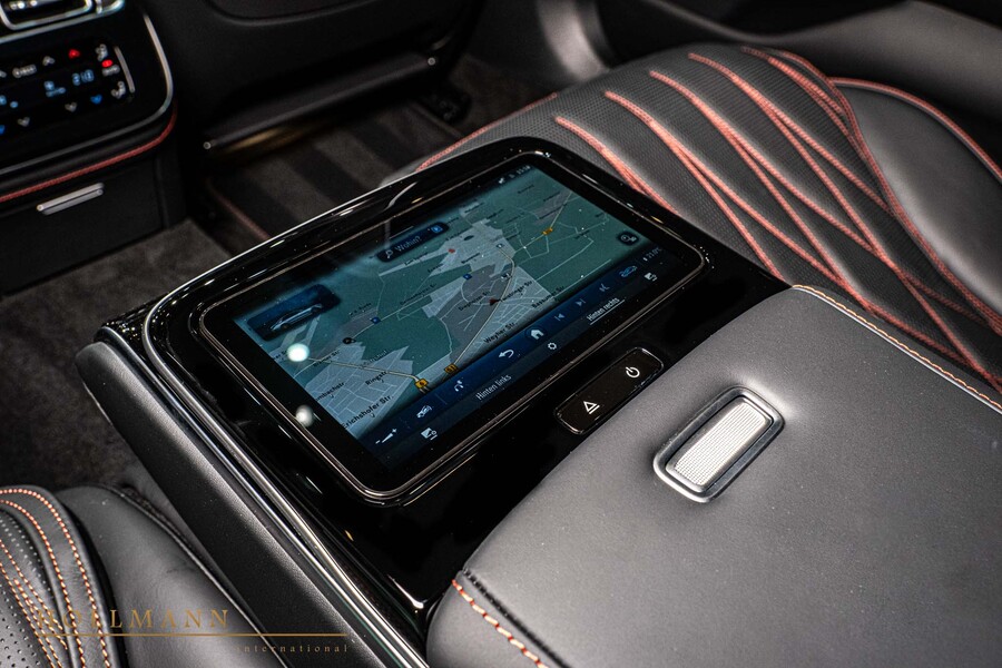 Vehicle view 25