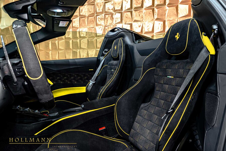 Vehicle view 16