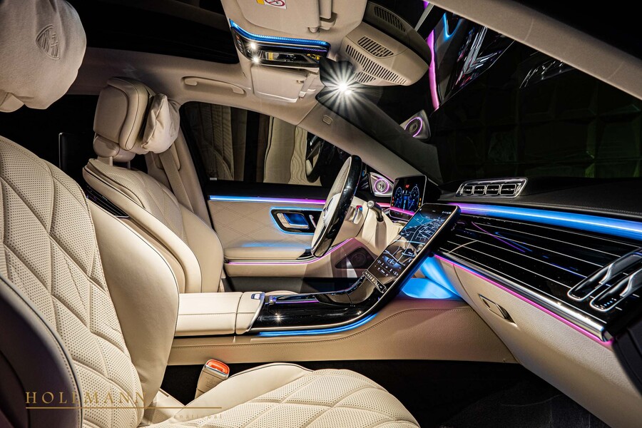 Vehicle view 18
