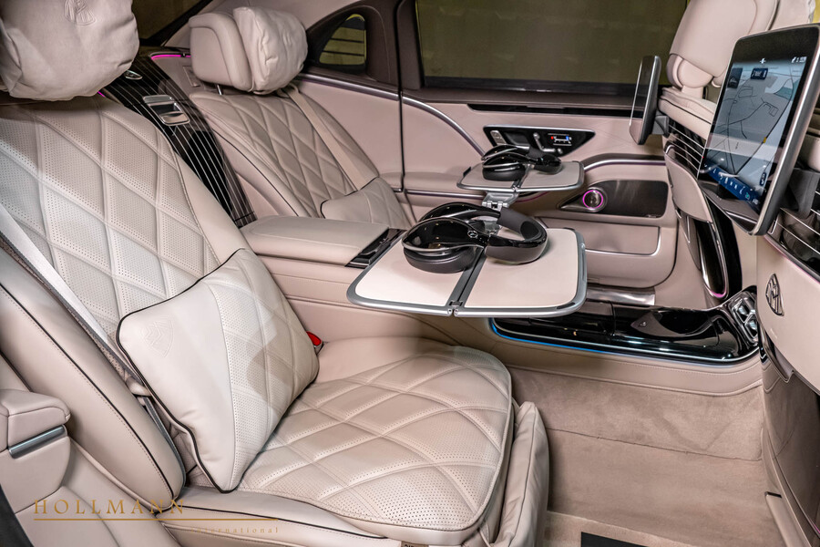 Vehicle view 23