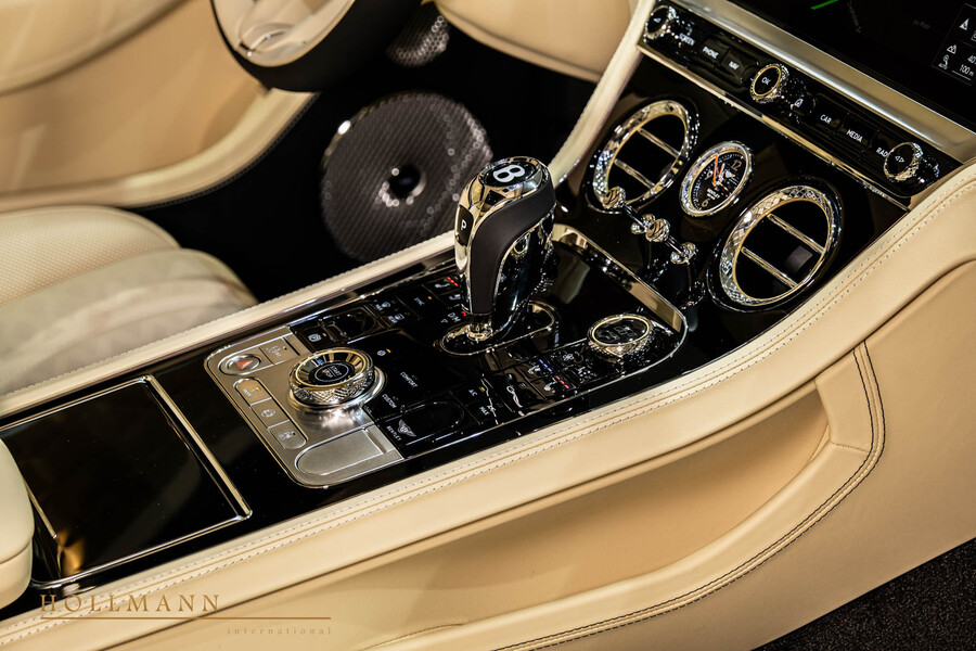Vehicle view 25