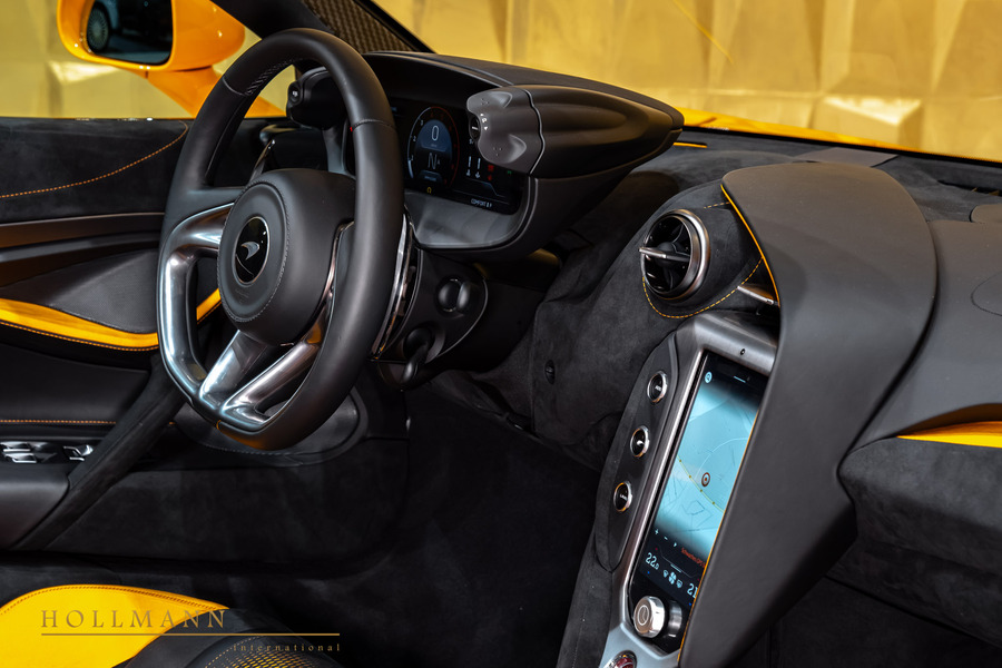 Vehicle view 15