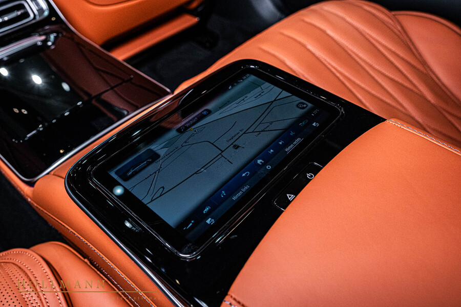 Vehicle view 25