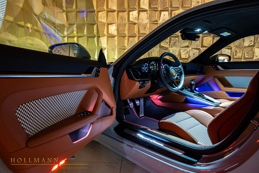 Vehicle view 18