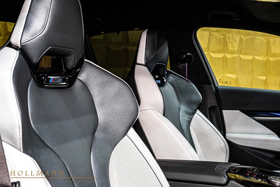 Vehicle view 25