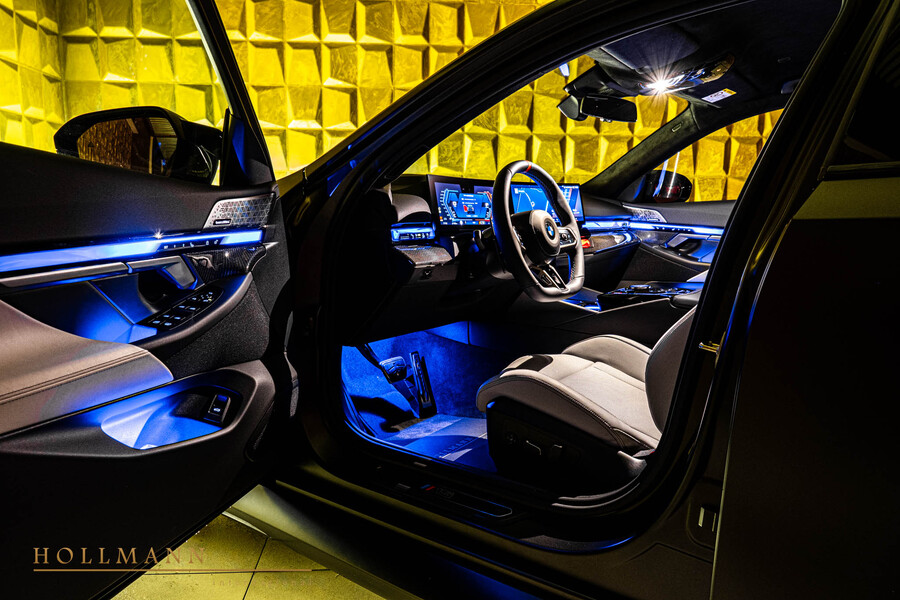 Vehicle view 32