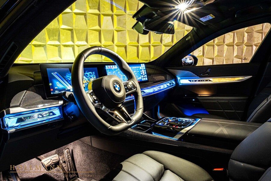 Vehicle view 16