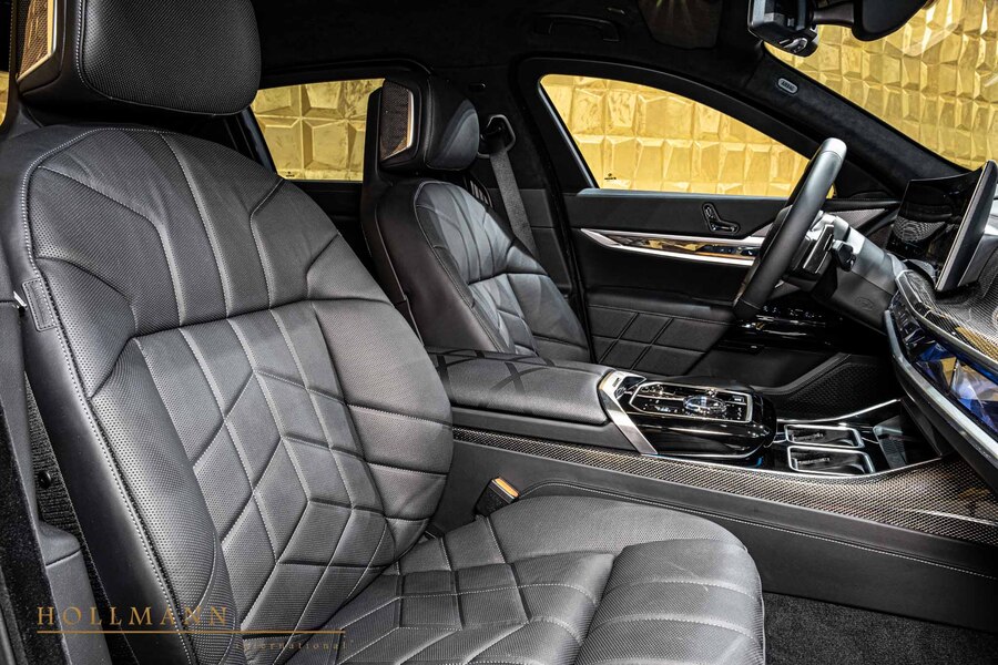 Vehicle view 23