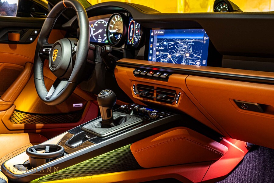 Vehicle view 18