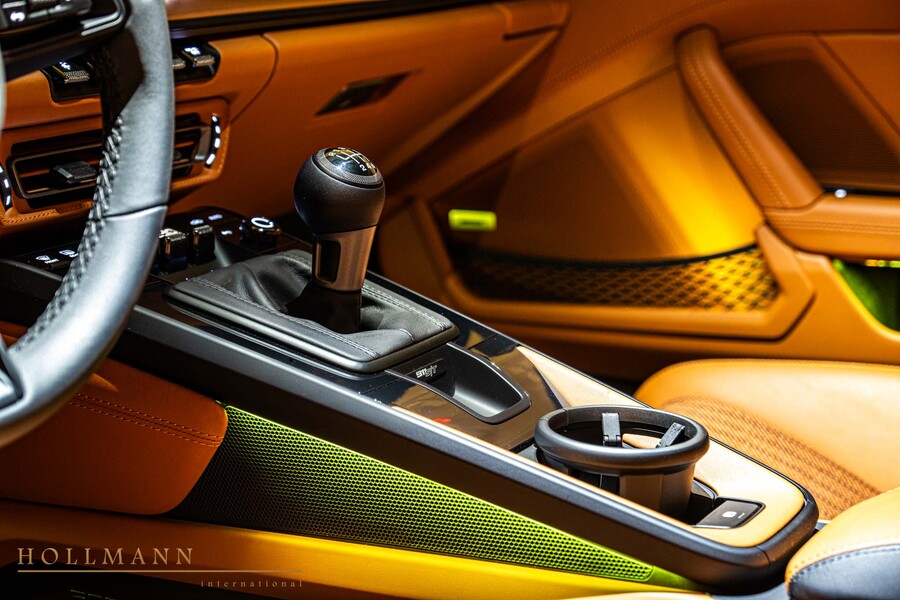 Vehicle view 25