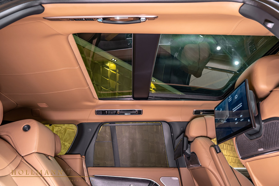 Vehicle view 18
