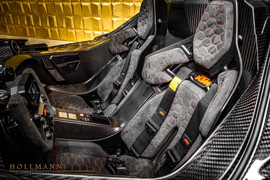Vehicle view 18