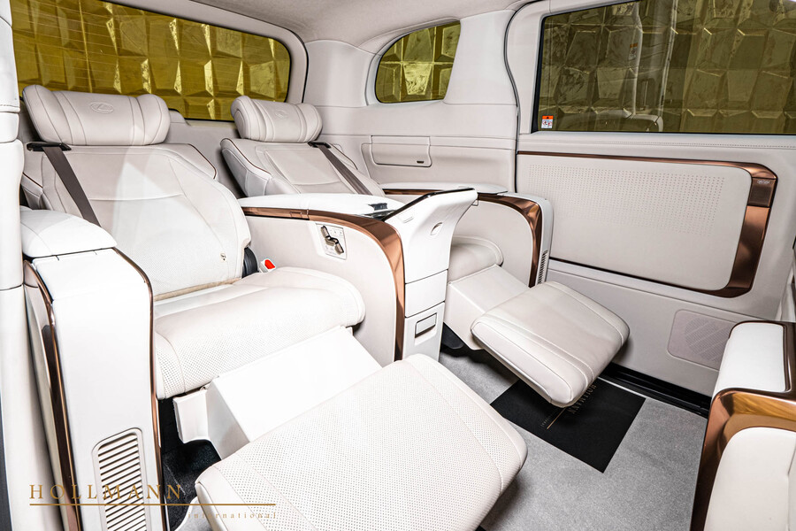 Vehicle view 16