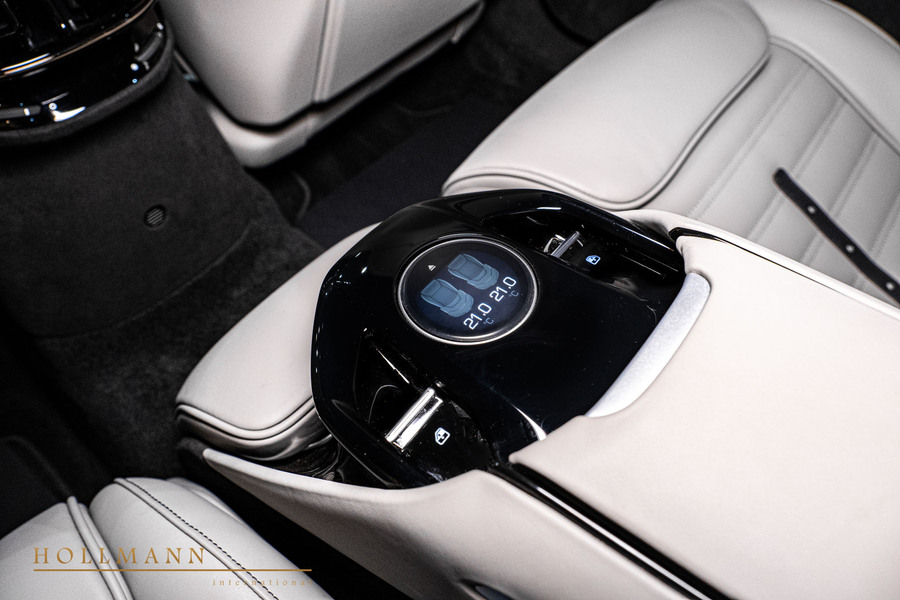Vehicle view 27