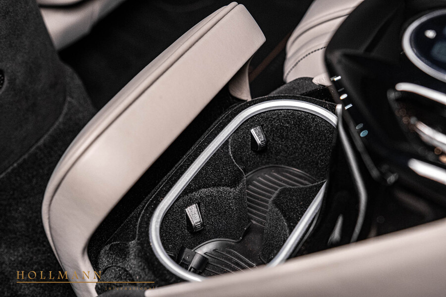 Vehicle view 28